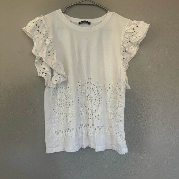 White Tee Eyelet Design Flutter Sleeve - Picture 1 of 1